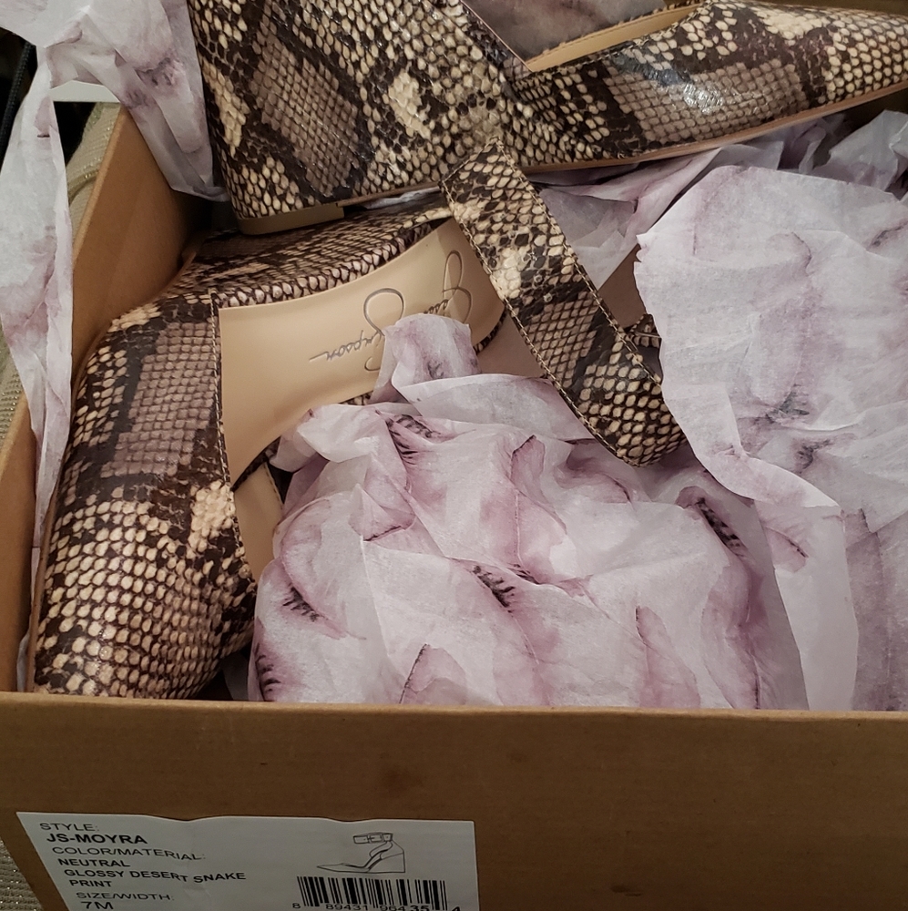 Jessica Simpson heels